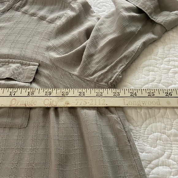 Torrid Lace Up Blouse Gray 3/4 Sleeves With Roll Tabs Lightweight Plus Size 0 - Picture 10 of 12